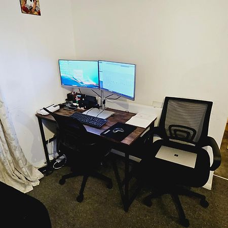 אנפילד Lovely Fully Furnished One Bed Flat To Let מראה חיצוני תמונה