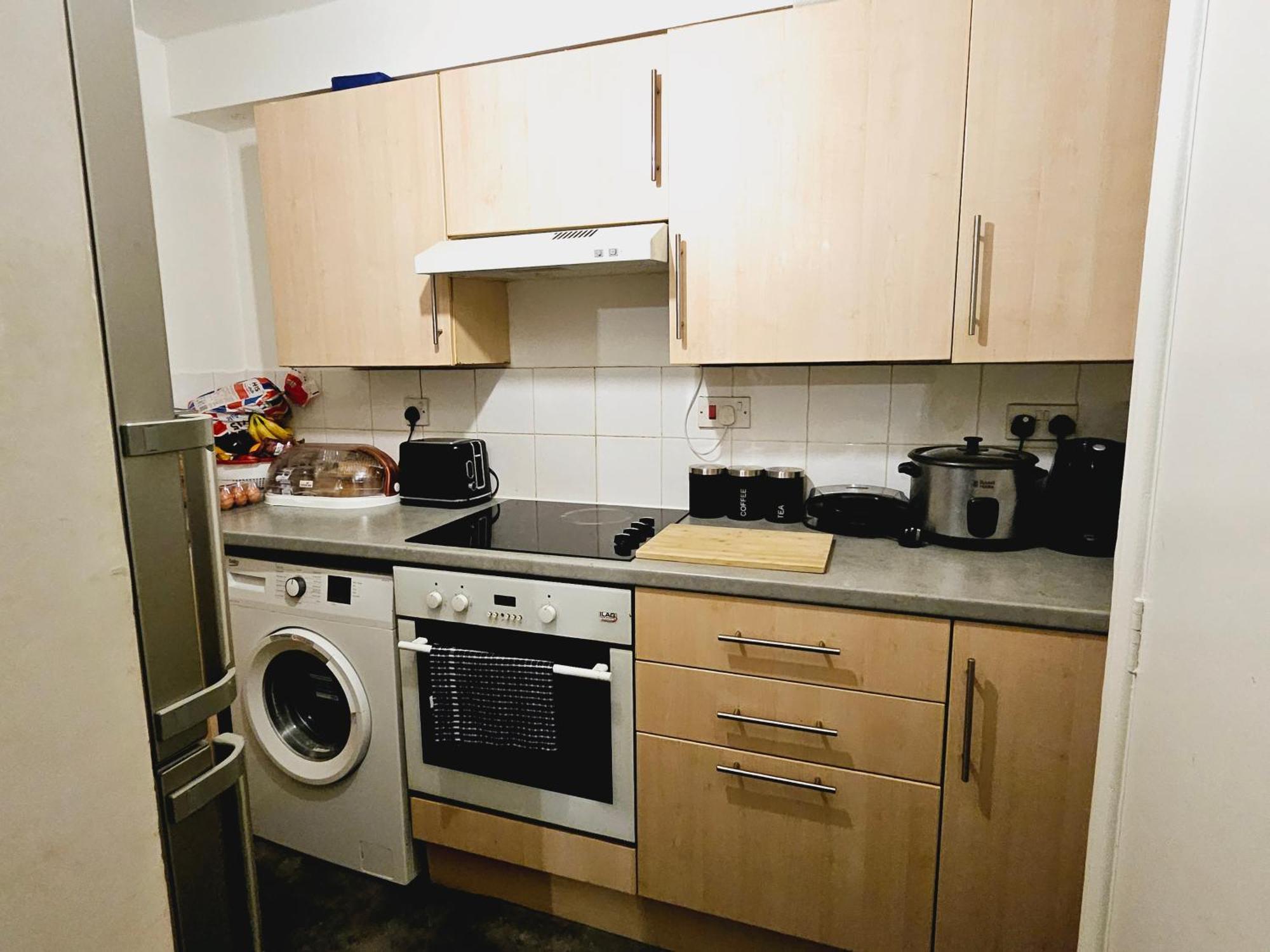 אנפילד Lovely Fully Furnished One Bed Flat To Let מראה חיצוני תמונה